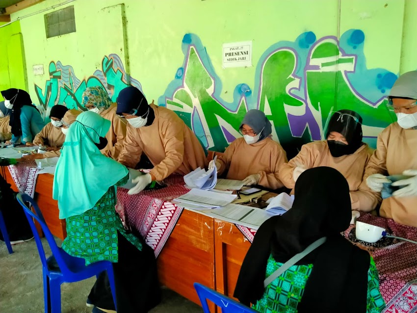 Vaksinasi Dosis Pertama untuk seluruh Siswa/i SMP Muhammadiyah 1 Bambanglipuro