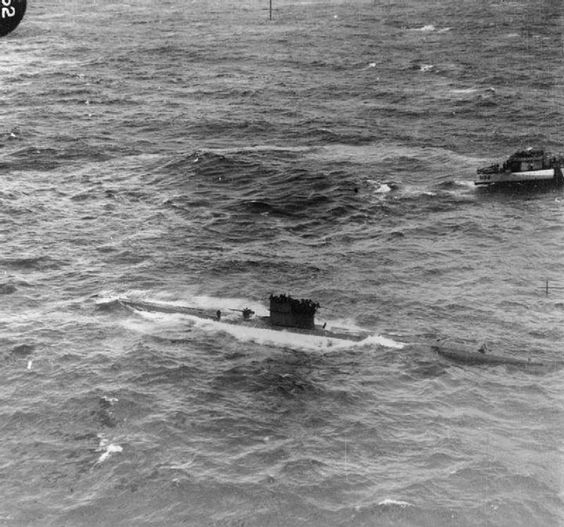 U-570 captured, 27 August 1941 worldwartwo.filminspector.com