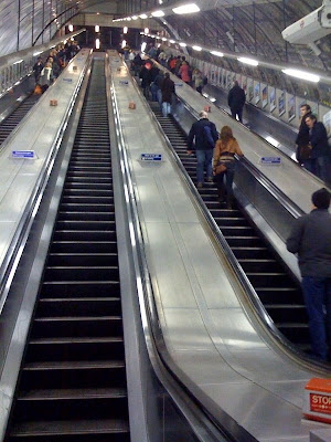 Long-escalator-Holborn-Tube-Station