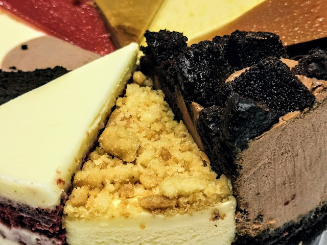 Cat_&_The_Fiddle_Famous_Singapore_Cheesecakes