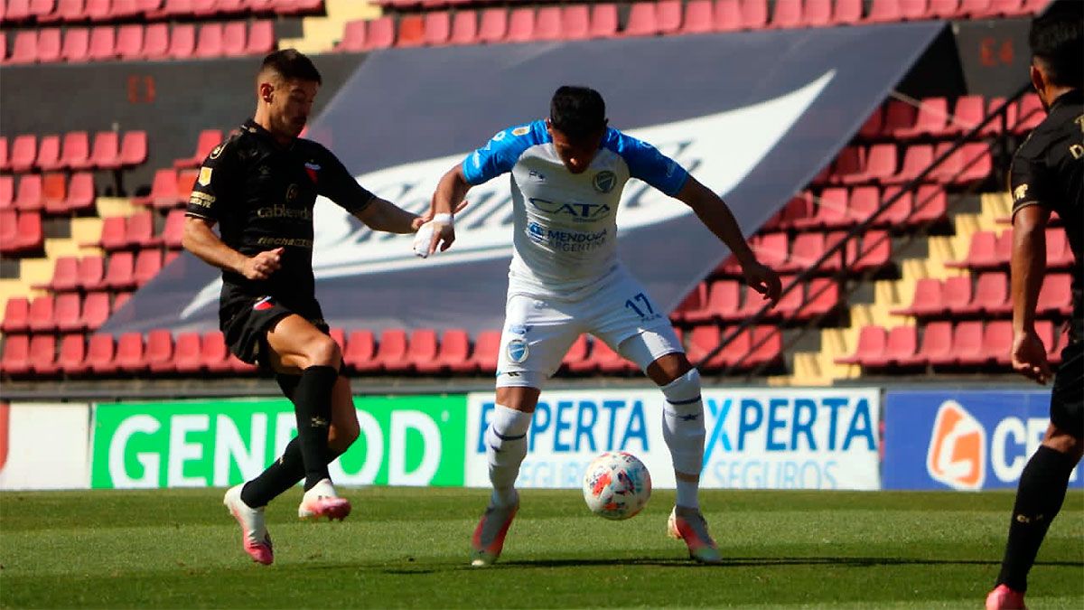 Colón le ganó a Godoy Cruz en Santa Fe con un gol de Cristian Ferreira