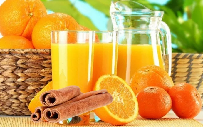عصير البرتقال بالقرفة وهو ما ينتج من عصير عند عصر البرتقال وإضافة إلية مطحون القرفة