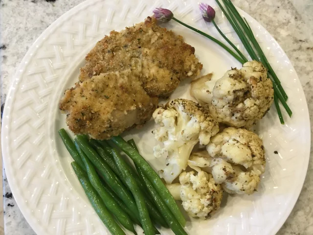 Crispy Boneless chicken thighs for dinner