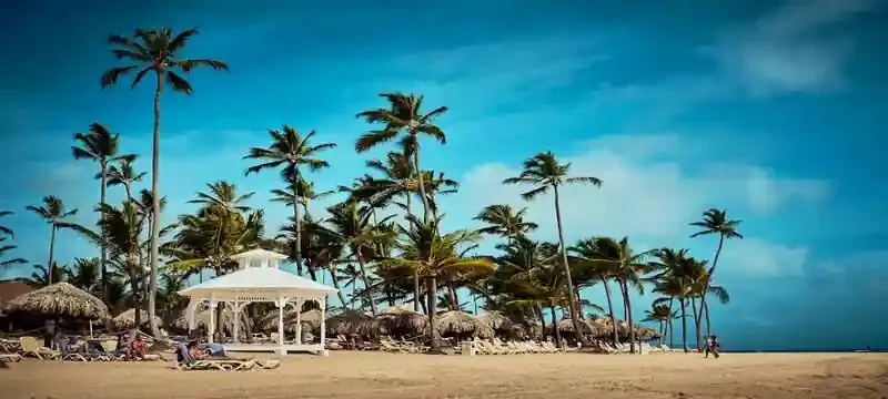 Retiring in the Caribbean;Enjoy Your Golden Years.
