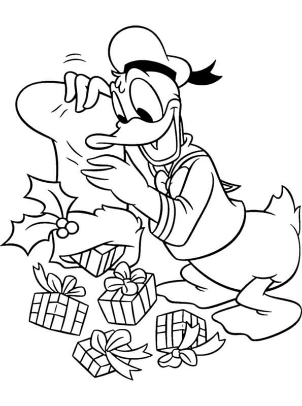 Download 28 Free Printable Disney Christmas Coloring Pages - World ...