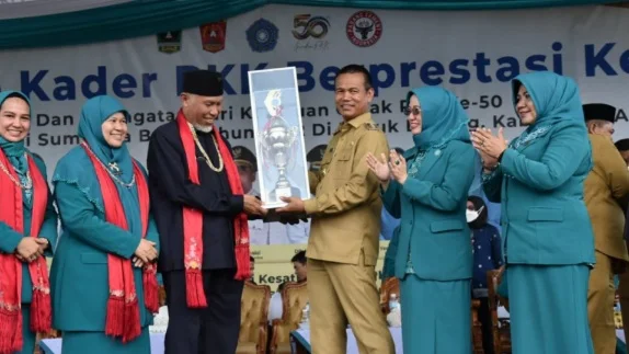 Kota Pariaman Sukses Pertahankan Juara Umum Lomba Gerakan PKK Provinsi Sumbar