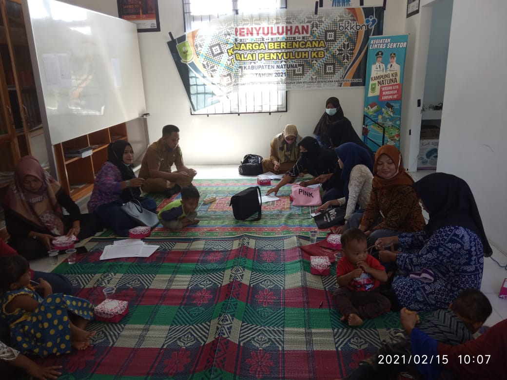 Dinas P3AP2KB Kabupaten Natuna Melakukan Penyuluhan Keluarga Berencana Secara Serentak Dilima Kecamatan Selama Lima Hari