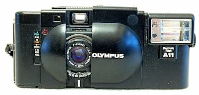 Olympus XA, front