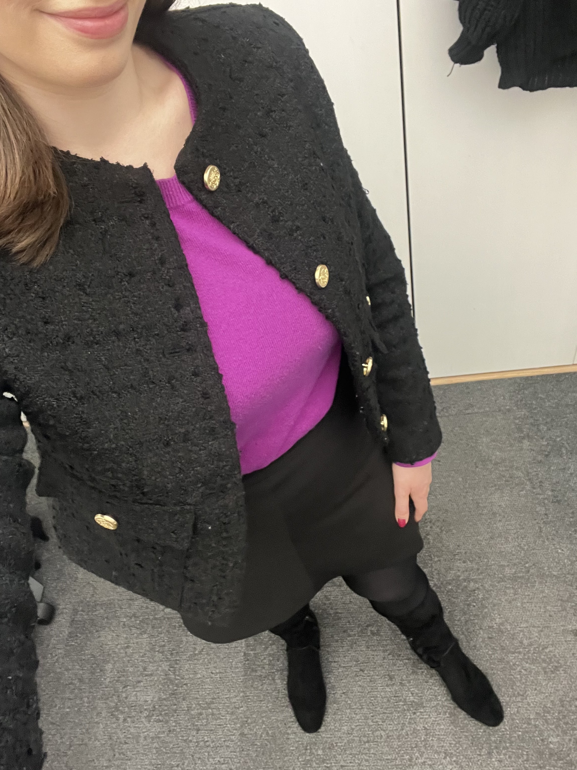 office style, workwear, winter workwear, business casual, office outfit, office style, law firm, suiting, black skirt, tweed blazer, workwear