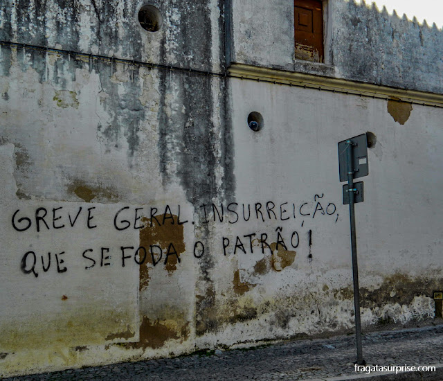 Crise europeia - grafite de protesto em Évora, Portugal