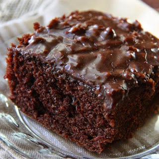 30-Minute Chocolate Fudge Cake