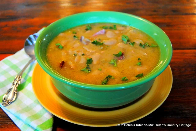 Southern Lima Beans at Miz Helen's Country Cottage