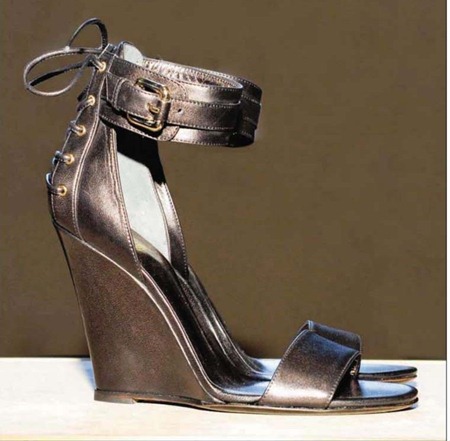 Trussardi-1911-SS-2011-07