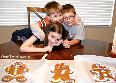 Kids Making Gingerbread Men