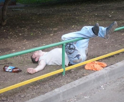 Hilarious Photos Of Funny Drunk People