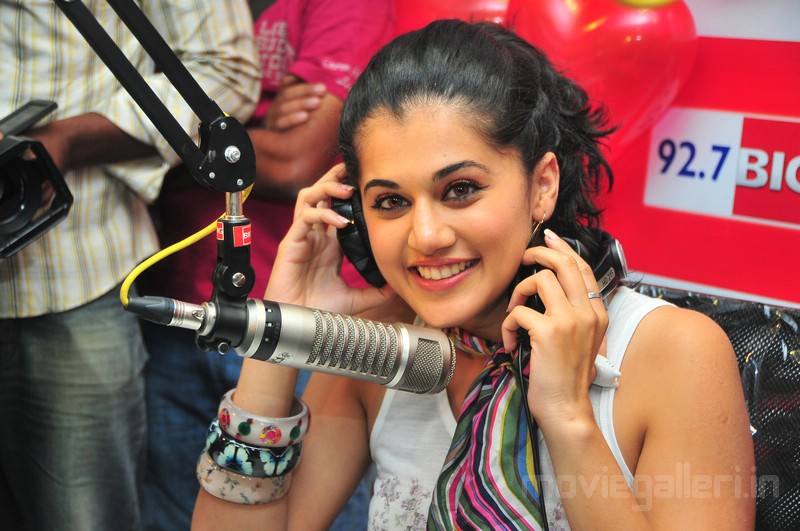 tapsee at 92.7 big fm