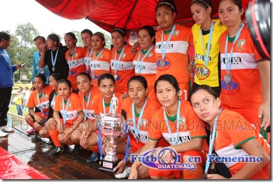 sub-campeonas del clausura 2012 futbol femenino guatemala. (3)