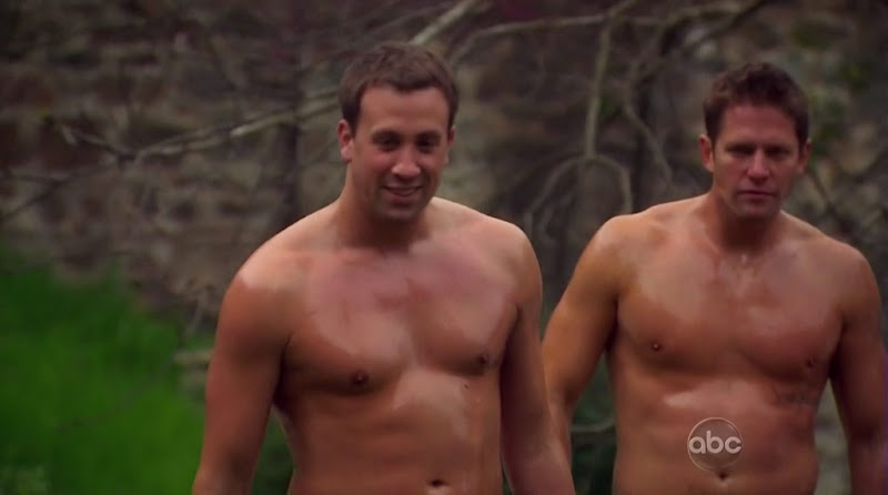 Chris Lambton, Kirk DeWindt, Roberto Martinez, and Craig Robinson shirtless on The Bachelorette s6e06