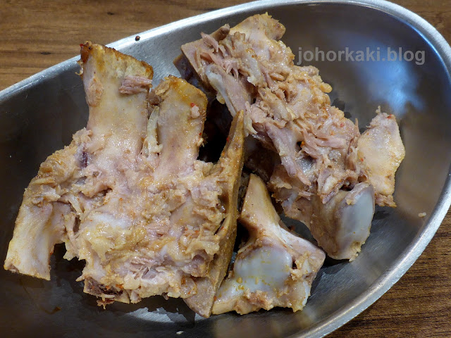 Gamjatang-Pork-Bone-Soup-Little-Piggy's-Koreatown-Toronto