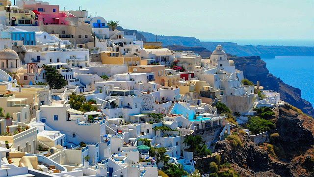 best places to visit in September, Santorinni Greece