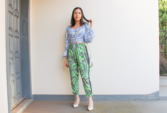 Look: mix de estampas azul e verde!