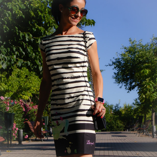 LOOK Vestido DESIGUAL Rayas Paint