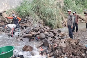 Bendungan Bojongsawah Hampir Tuntas, Warga dan Anggota DPRD Bergotong Royong