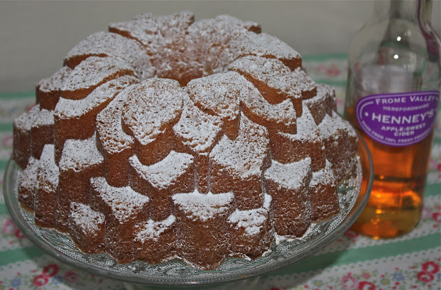 Warming Cider Bundt Cake