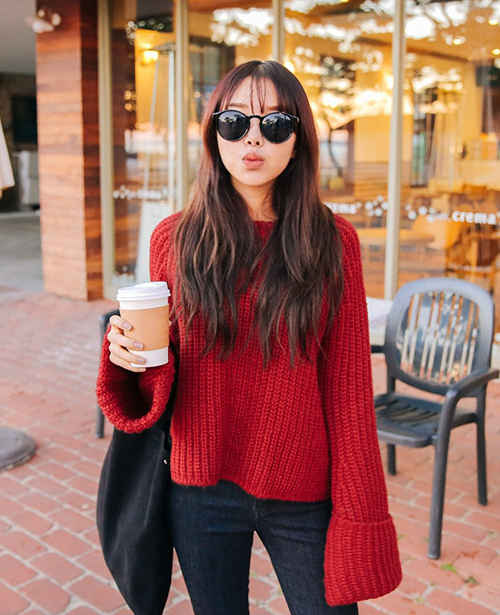 Wide Sleeved High-Low Knit Top