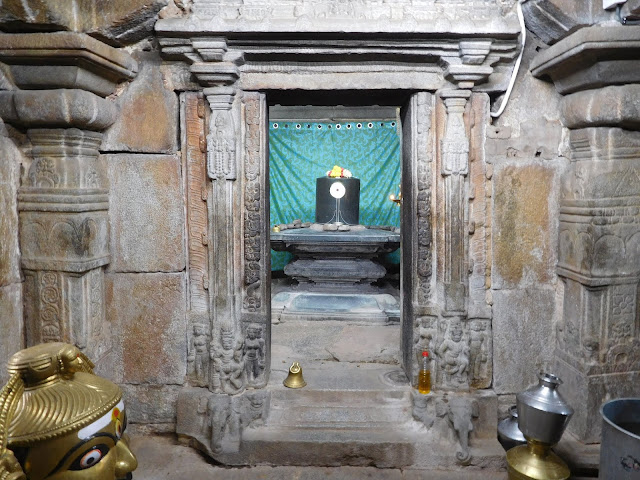 Shiva Linga in one of the shrine rooms of the Bhoga Nandeeshwara Temple, Karnataka
