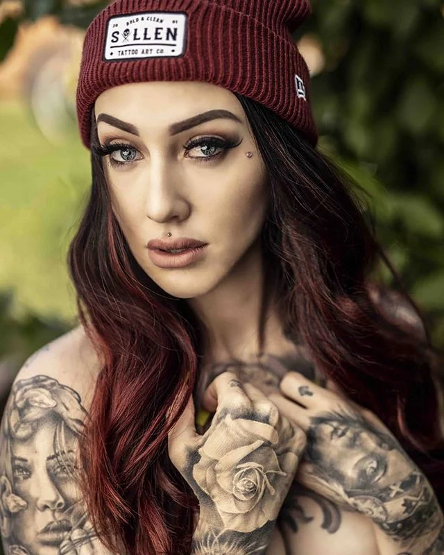 Imagen de la preciosa modelo tatuada @Mizzmorgantaylor