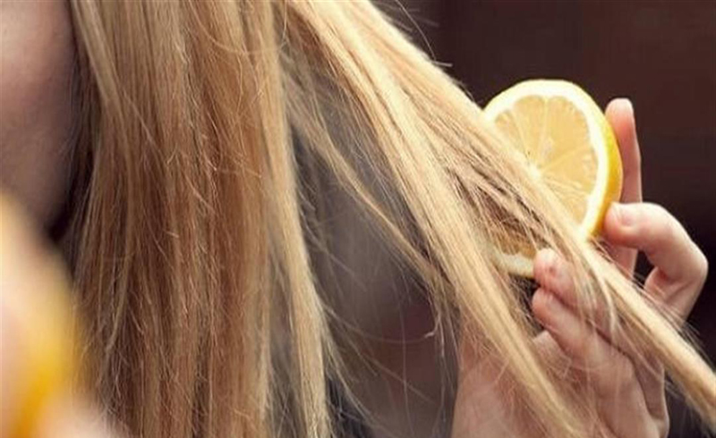 How to Naturally Lighten Hair