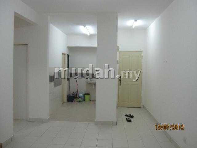 Alunan Bayu Apartment, Seksyen 24 Shah Alam for sale 