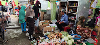 Kapolsek Cendana Enrekang, Pimpin Patroli Dialogis Di Pasar Kabere