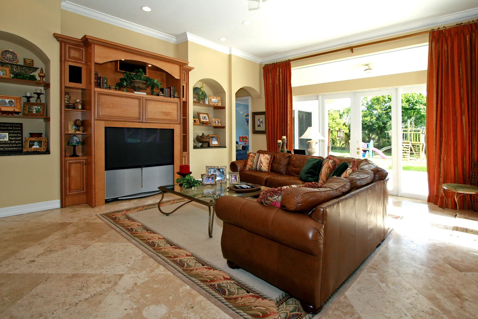 living room sectionals for small spaces