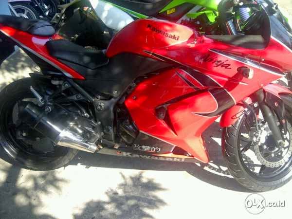 Kawasaki Ninja  250 Cash Kredit  Yadnya Motor  Kawasaki 