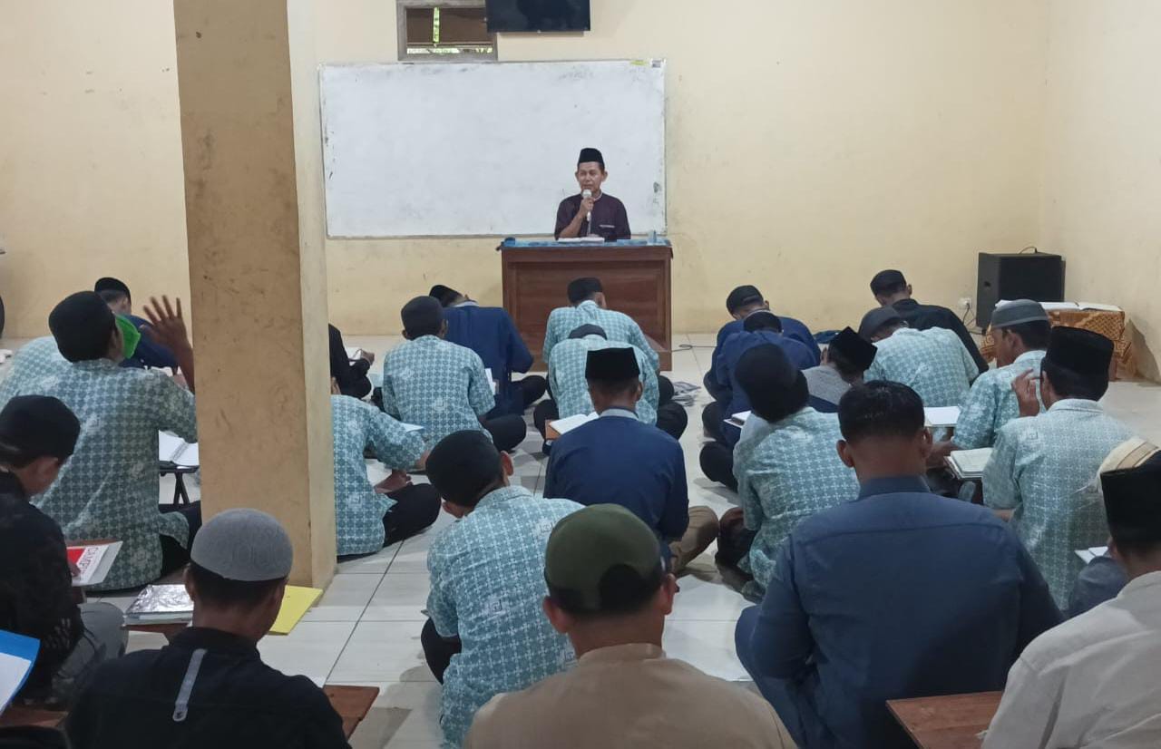 Pembinaan Alasombo