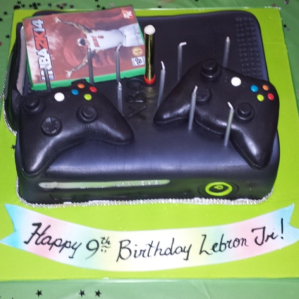 LeBron-Jr-Birthday-Cake-2013