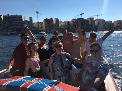 speed boat living in Comino Malta