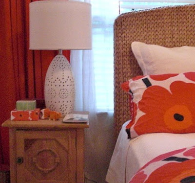 Site Blogspot Mirrored Side Tables on The Newlywed Diaries November 2008