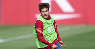 PSG are forcefully moving for Barcelona midfielder Riqui Puig, Catalans unwilling to accept any bid