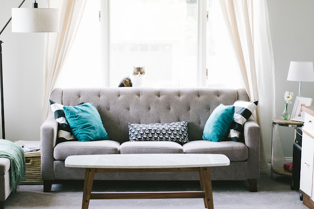 How to Furnish a Small Apartment: 5 Tips and Tricks