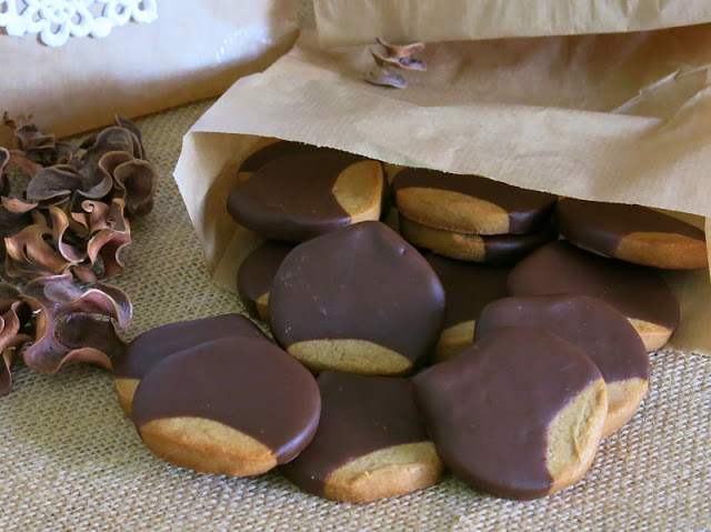 GALLETAS DE CASTAÑA Y CHOCOLATE