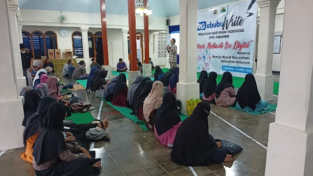 Road show Ramadhan, PWI Kebumen Edukasi Literasi Media Bagi Remaja Masjid