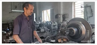 अपंग असुनही मनाने खंबीर -सुभाष केर्लेकर