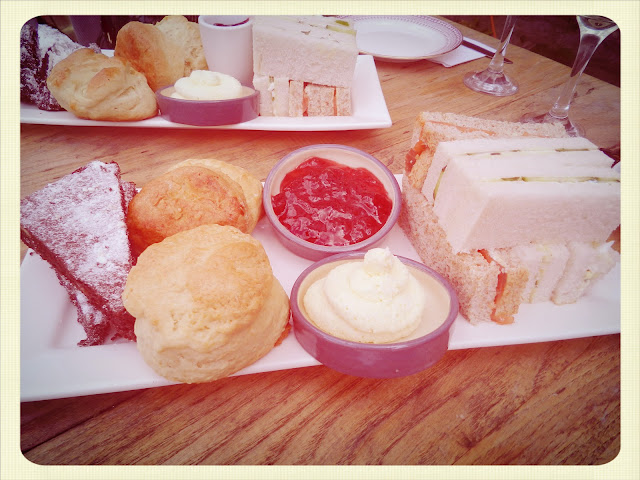 Cream Tea Queen afternoon tea at Folly Bridge