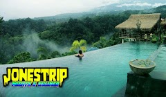  Berendam di infinity pool Rinjani Lodge