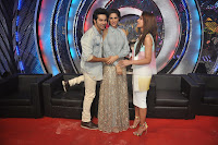 Varun Dhawan, Nargis, Ileana & Amitabh at Boogie Woogie's grand finale