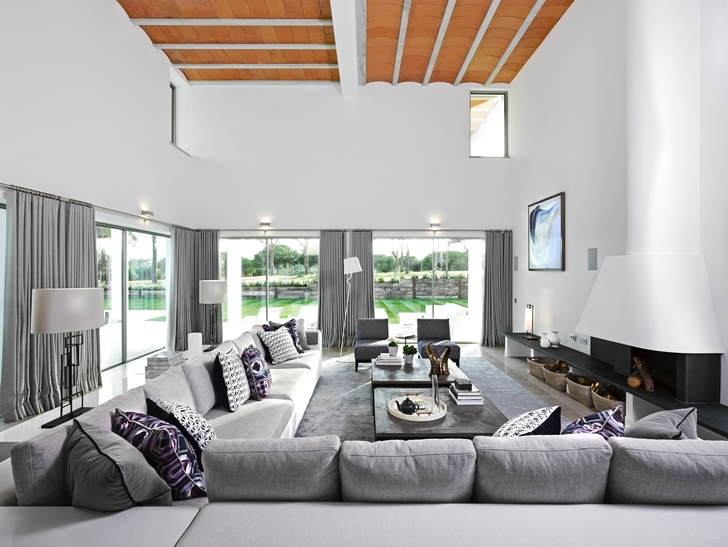 Large living room in Simple modern home in Portugal