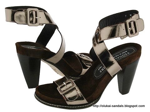 Olukai sandals:95015